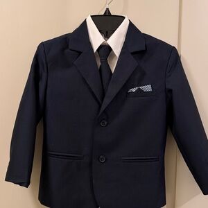 Classic 5 Piece Boy’s Suit with Tie